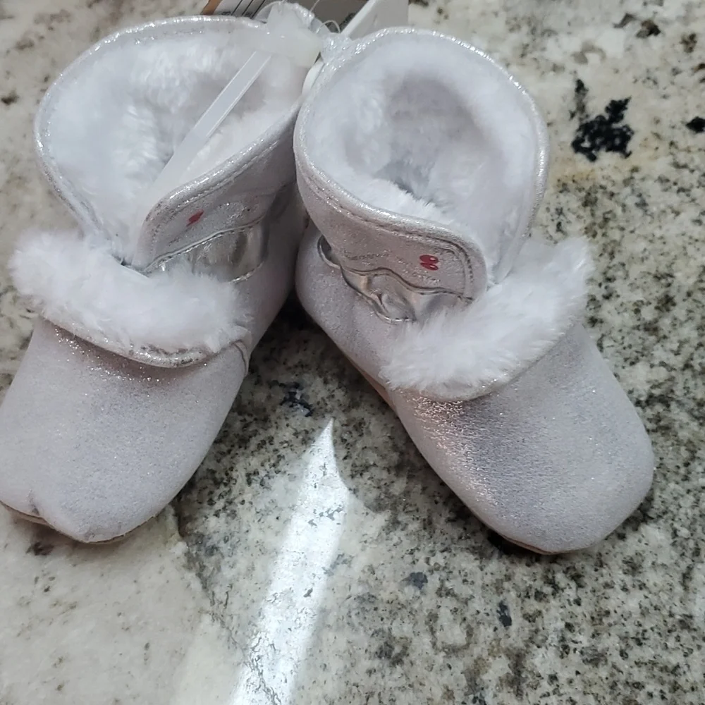 Stride Rite Shoes 6 - 12 month booties shoe boots white faux fur surprise baby
